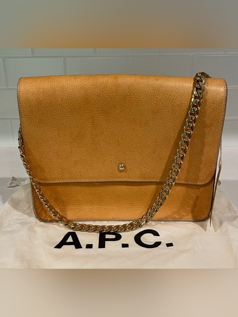 A.P.C. Vachetta Leather Flap Chain Shoulder Bag Tag Attached With Dust Bag‎ Rare